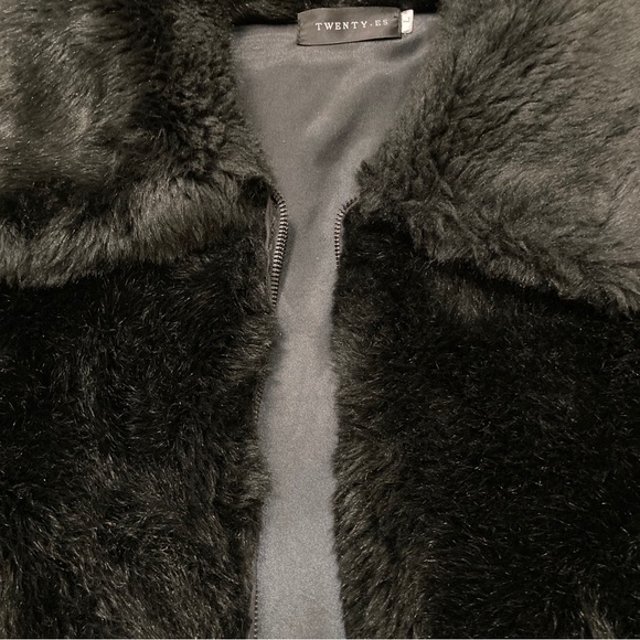 Twenty•ES Black Faux Fur Jacket - Size Large - Picture 13 of 16